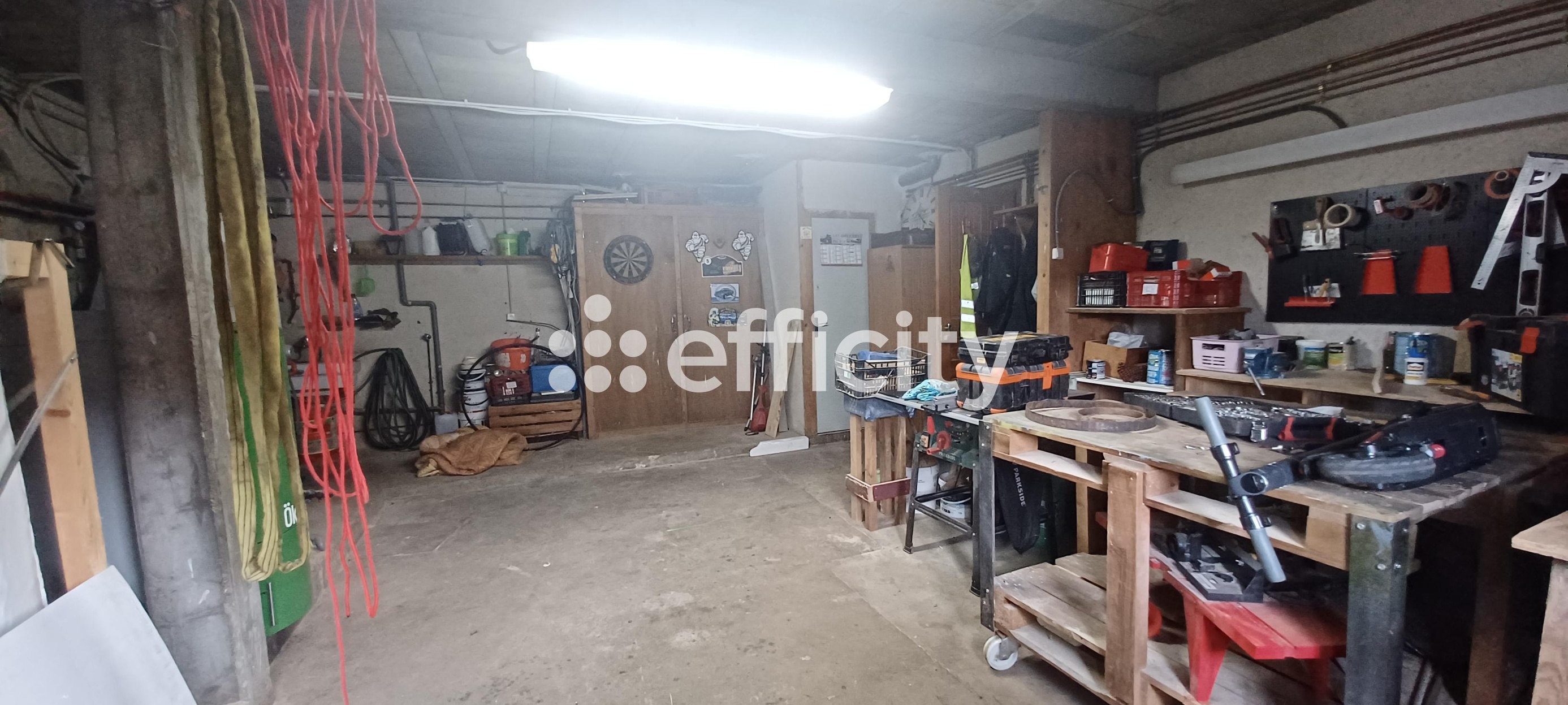 Achat immobilier Maison 9 pièces  206m2 à Védrines-Saint-Loup (15100) - Photo n°15