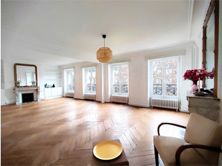 appartement 5 pièces - 128m2 à Paris (75010)