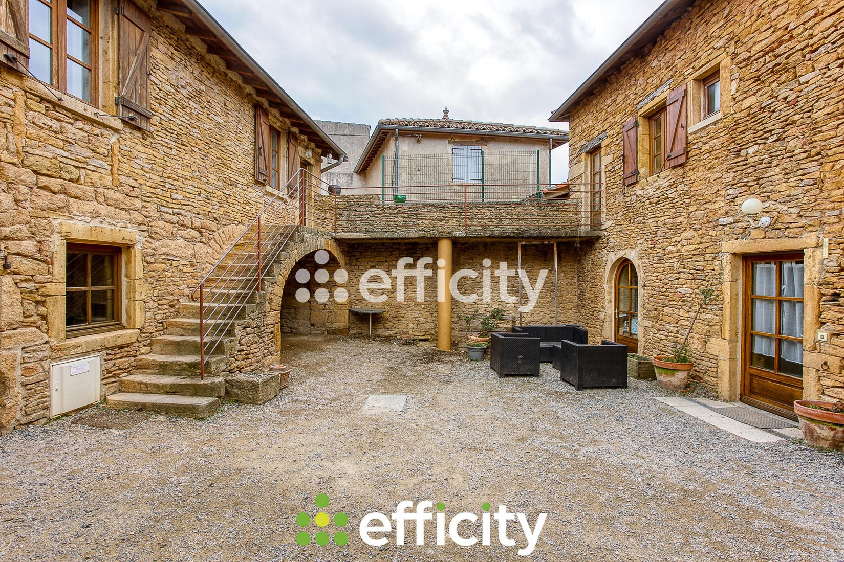 Achat maison 300 m2 Cogny (69640), 20 pièces