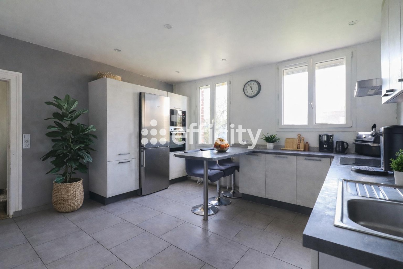 Achat immobilier Maison 5 pièces  150m2 à Amfreville-Saint-Amand (27370) - Photo n°4