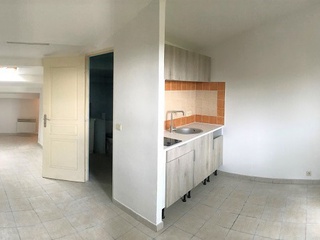 appartement 1 pièces - 28m2 à Eyguières (13430)