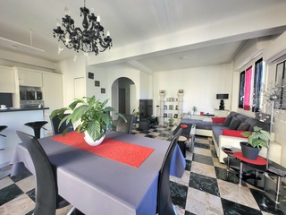 appartement 2 pièces - 68m2 à Nice (06300)