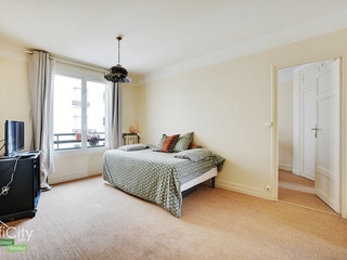 appartement 2 pièces - 38m2 à Paris (75010)