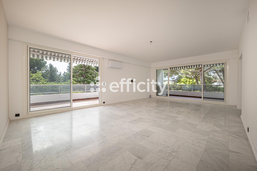 appartement 4 pièces - 167,0m2 à Marseille (13008)