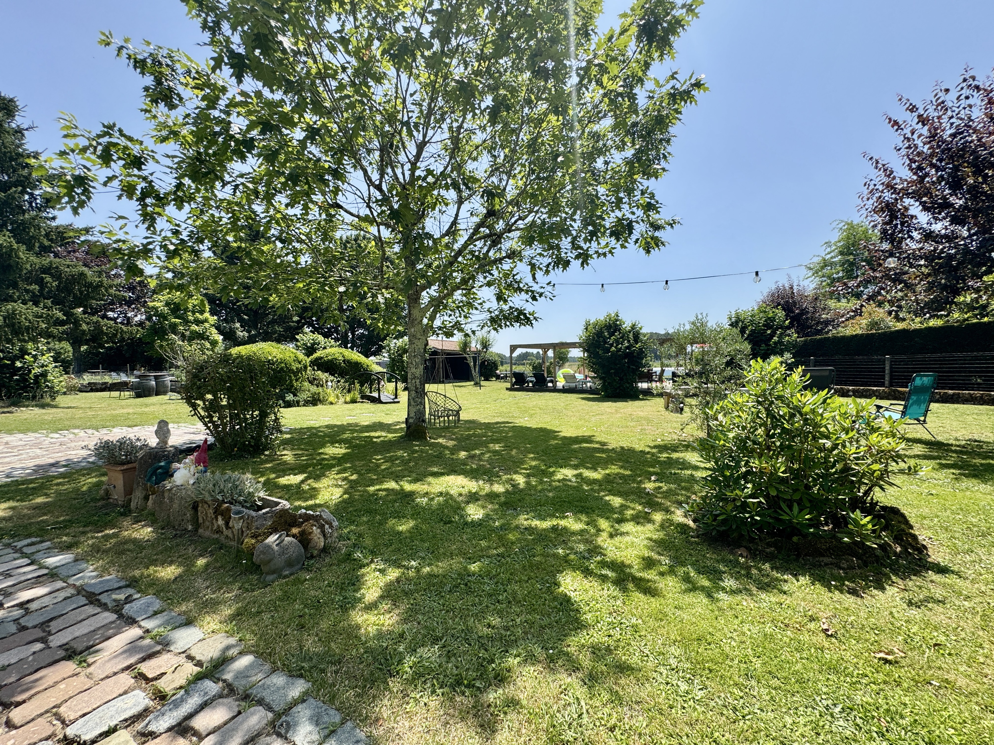 Achat immobilier Maison 8 pièces  260m2 à Saint-Selve (33650) - Photo n°18