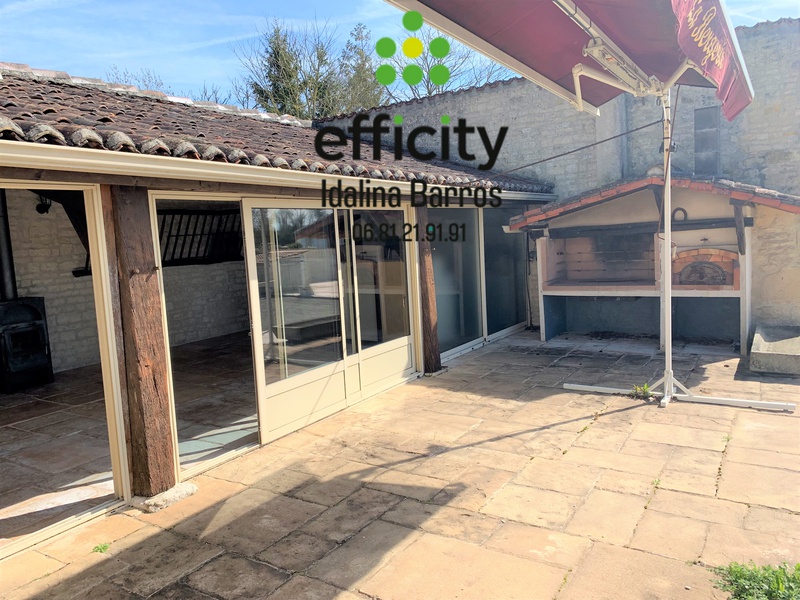 Achat immobilier Maison 14 pièces  400m2 à Néré (17510) - Photo n°5