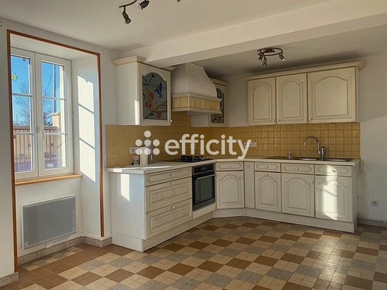 Achat immobilier Maison 5 pièces  110m2 à Saint-Christophe-en-Brionnais (71800) - Photo n°5