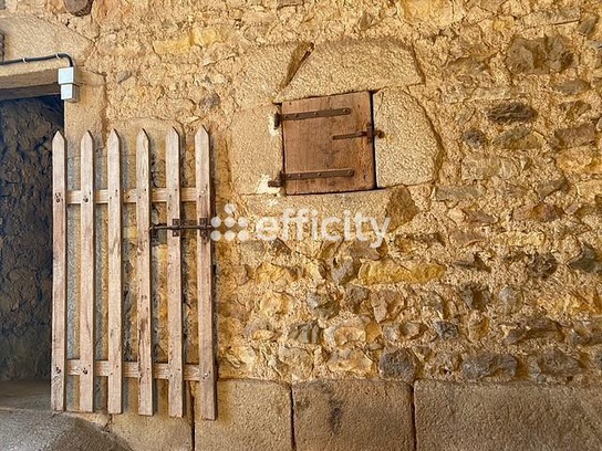 Achat immobilier Maison 5 pièces  110m2 à Saint-Christophe-en-Brionnais (71800) - Photo n°18
