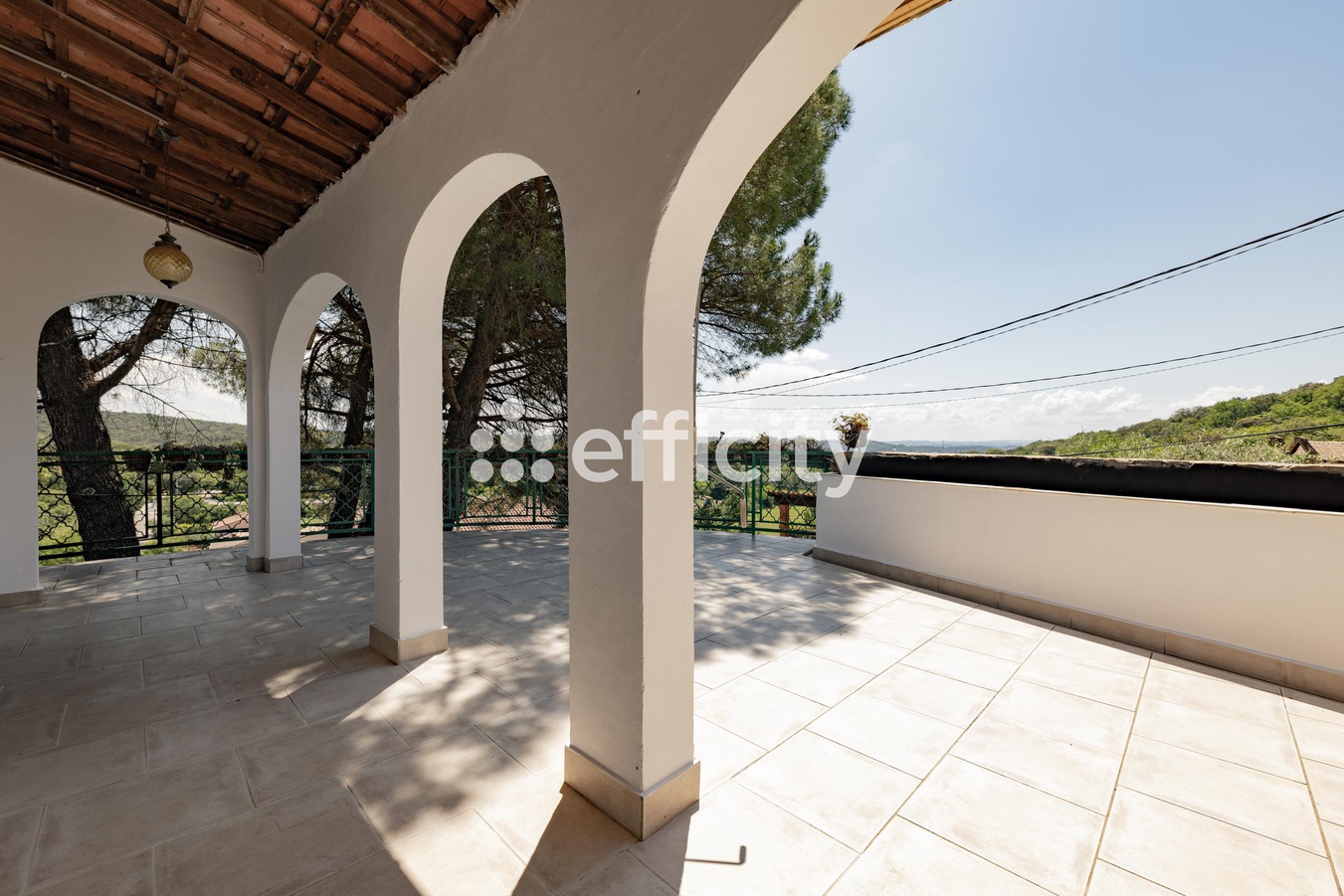 maison 5 pièces - 157m2 à Saint-Martin-de-Valgalgues (30520)