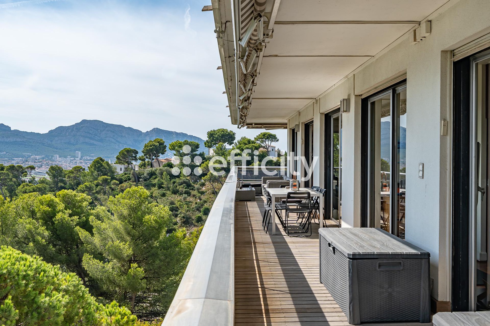 Achat immobilier Appartement 6 pièces  230m2 à Marseille (13008) - Photo n°4