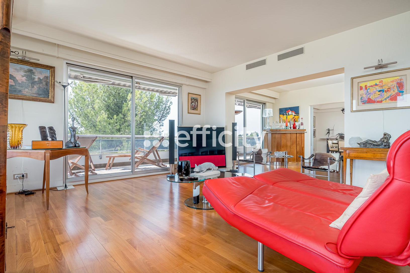 Achat immobilier Appartement 6 pièces  230m2 à Marseille (13008) - Photo n°1