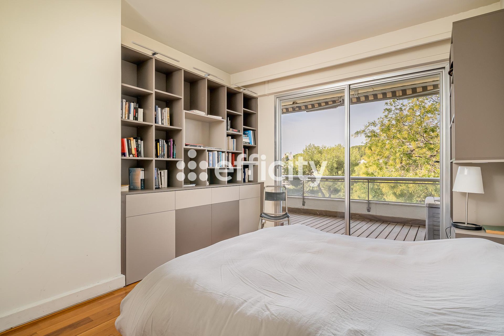 Achat immobilier Appartement 6 pièces  230m2 à Marseille (13008) - Photo n°8