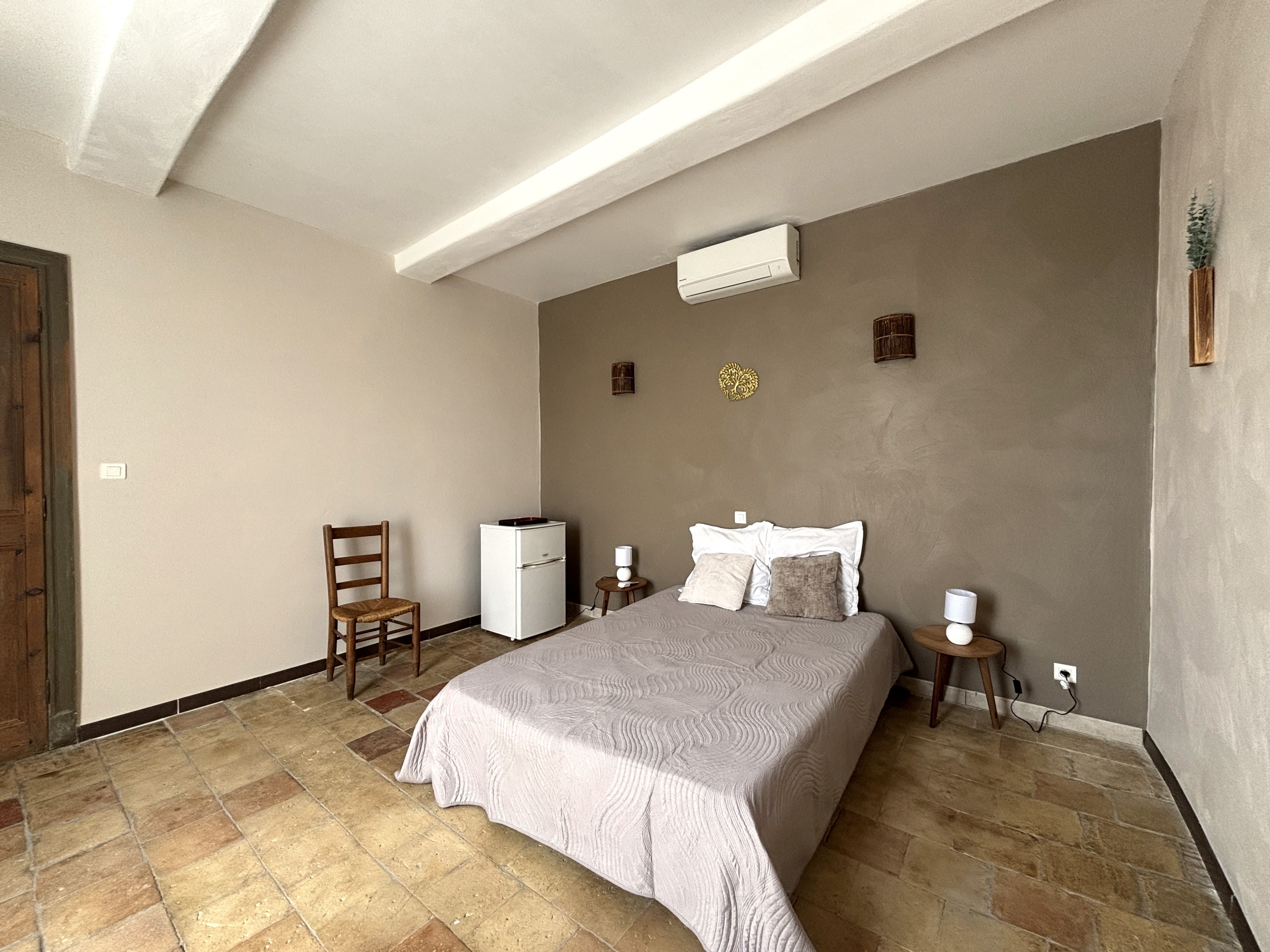 Achat immobilier Maison 7 pièces  280m2 à Sernhac (30210) - Photo n°8