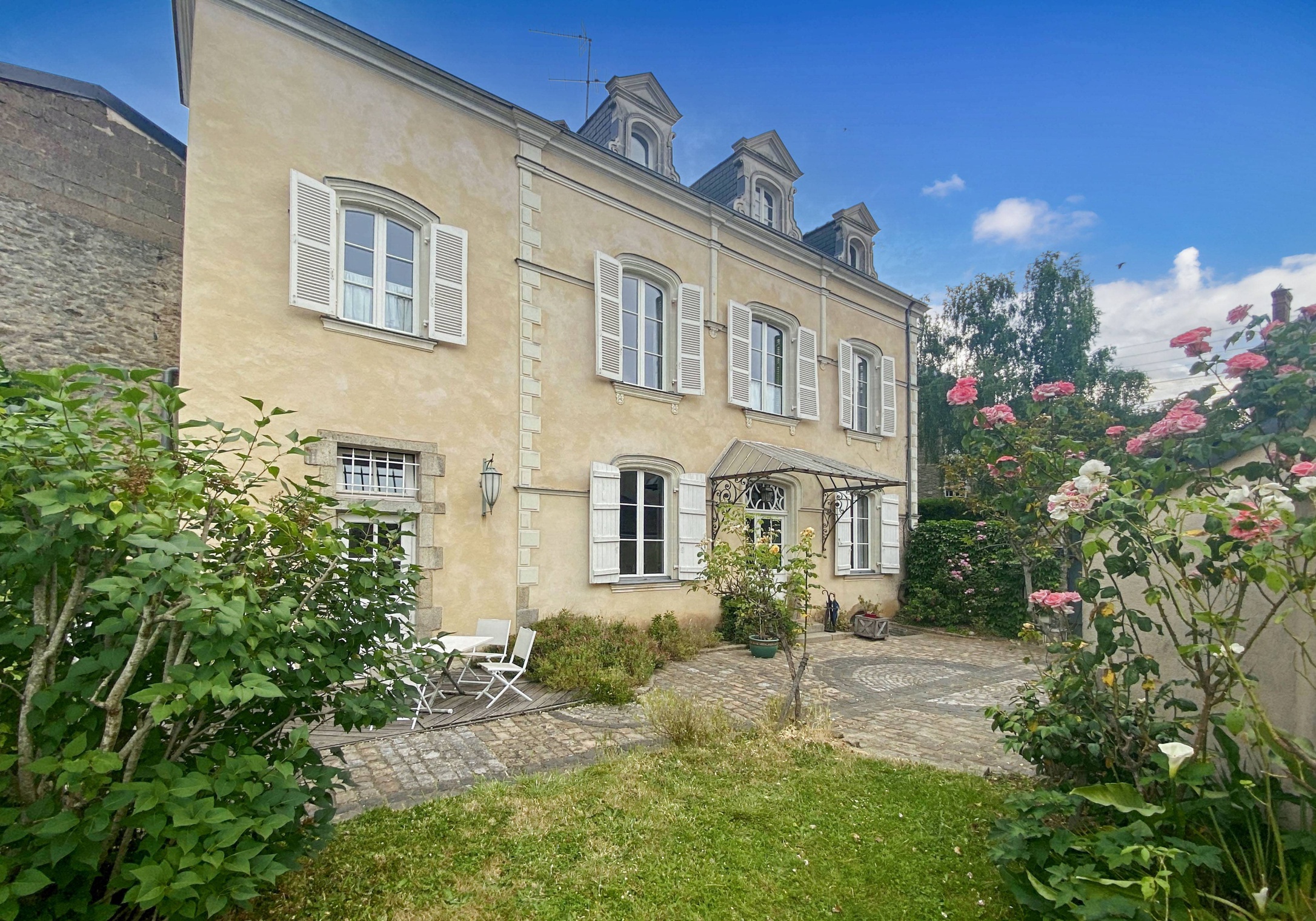 maison 10 pièces - 248m2 à Laval (53000)