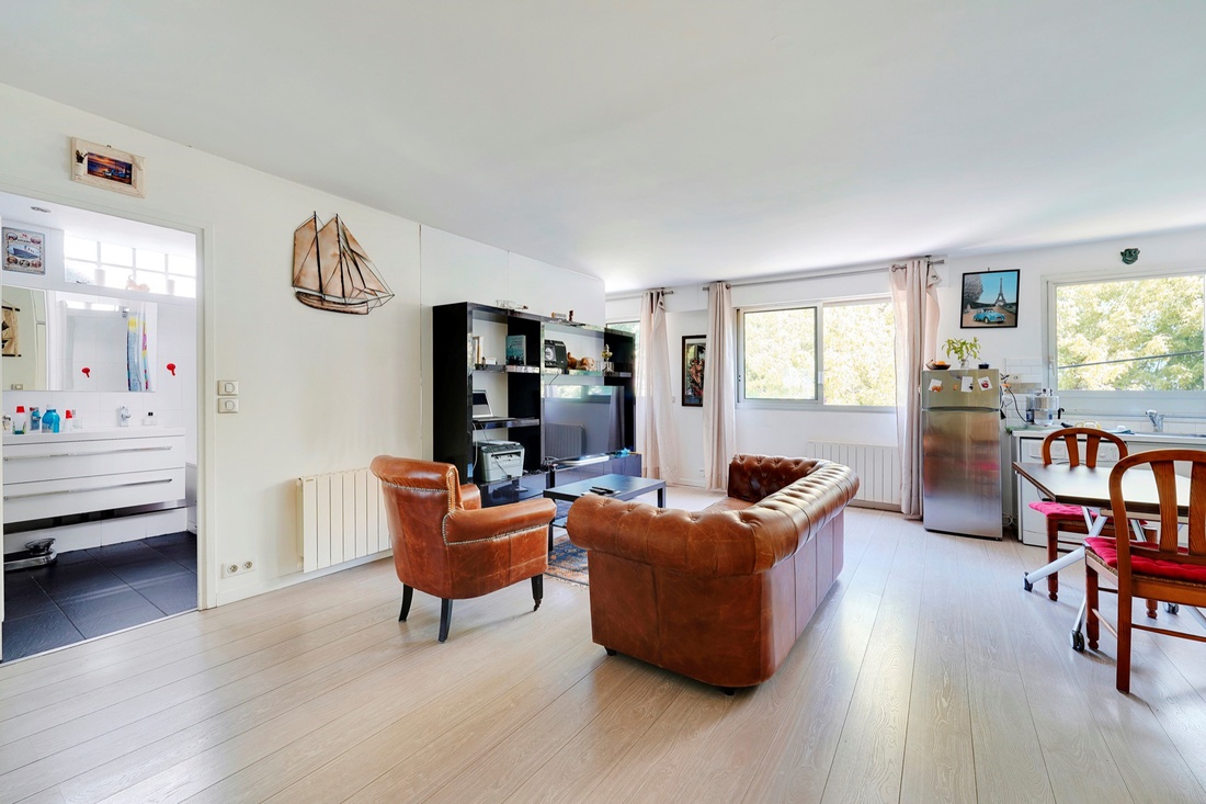 appartement 2 pièces - 65m2 à Paris (75020)