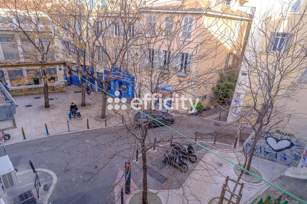 appartement 1 pièces - 35m2 à Marseille (13002)