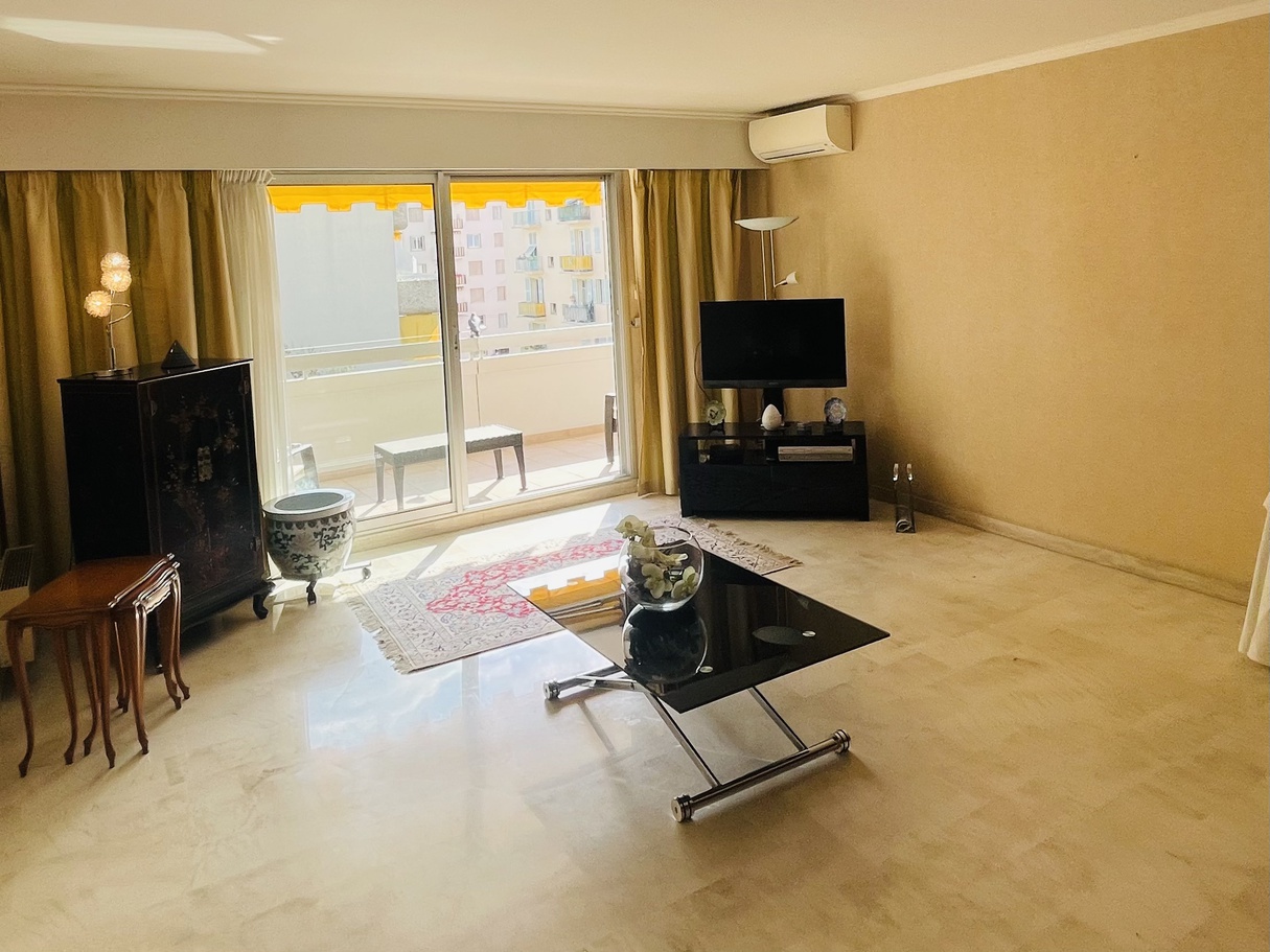 appartement 3 pièces - 94m2 à Nice (06100)