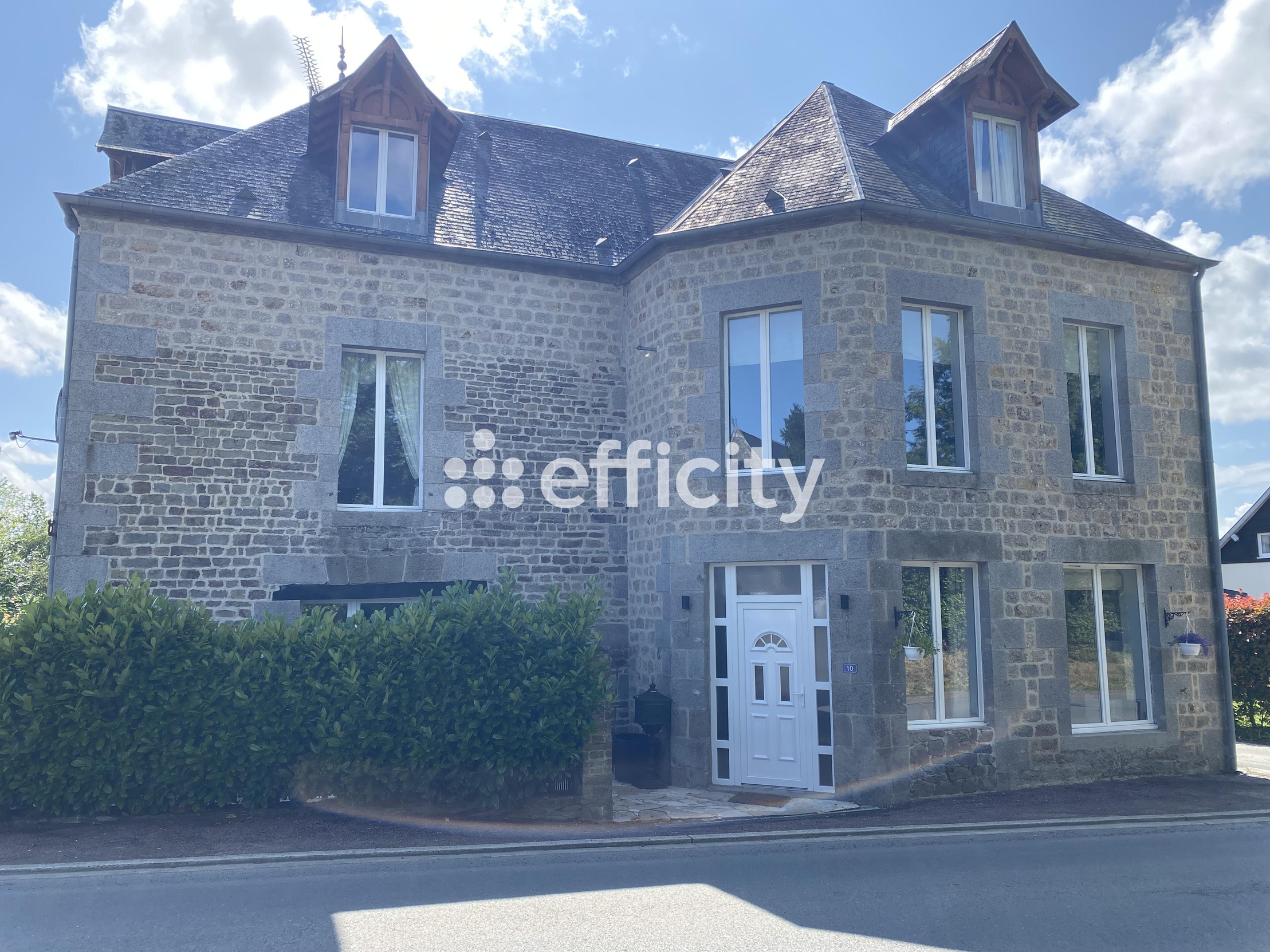 maison 8 pièces - 200m2 à Noues de Sienne (14380)