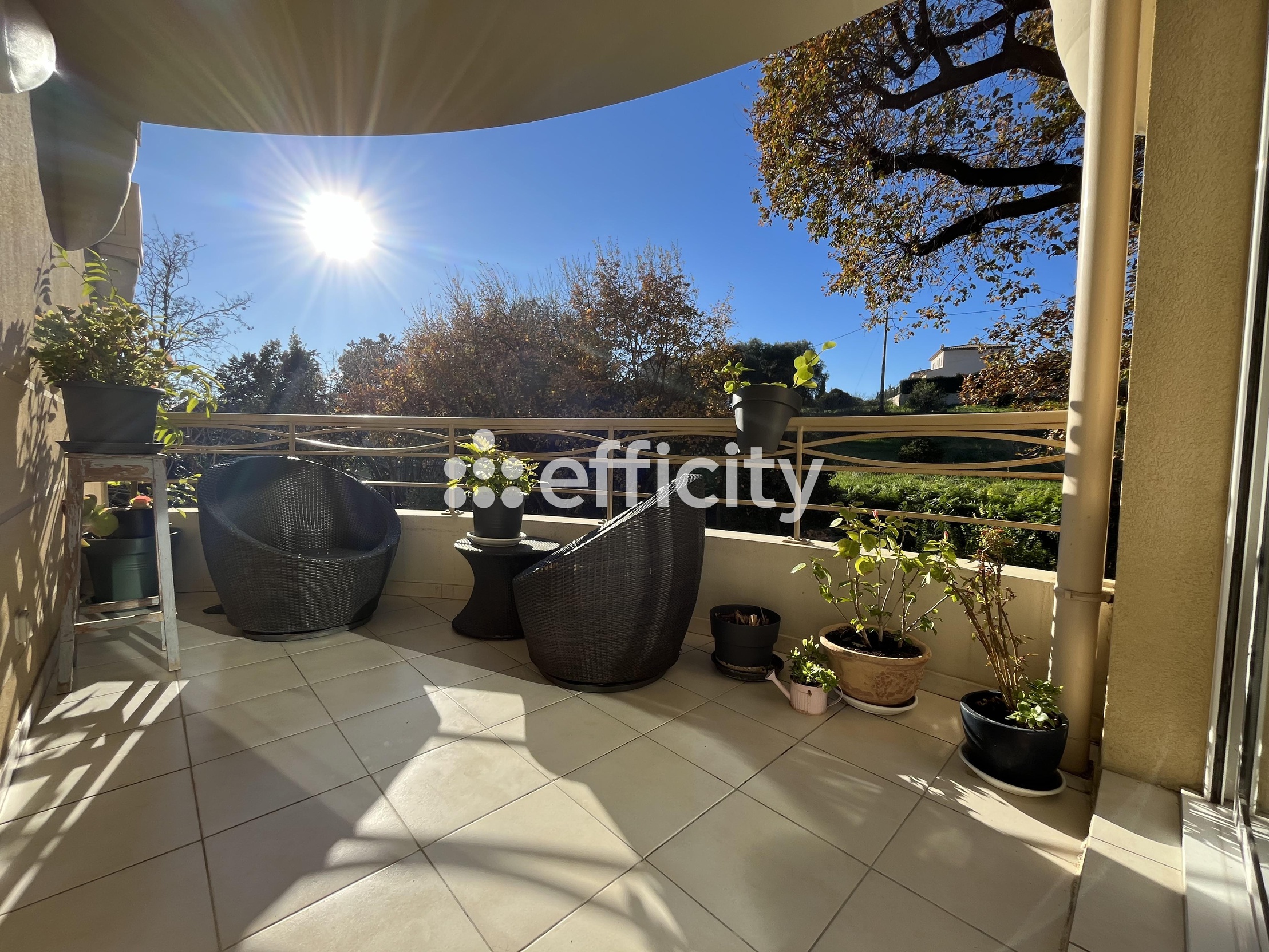 appartement 2 pièces - 46m2 à Saint-Laurent-du-Var (06700)