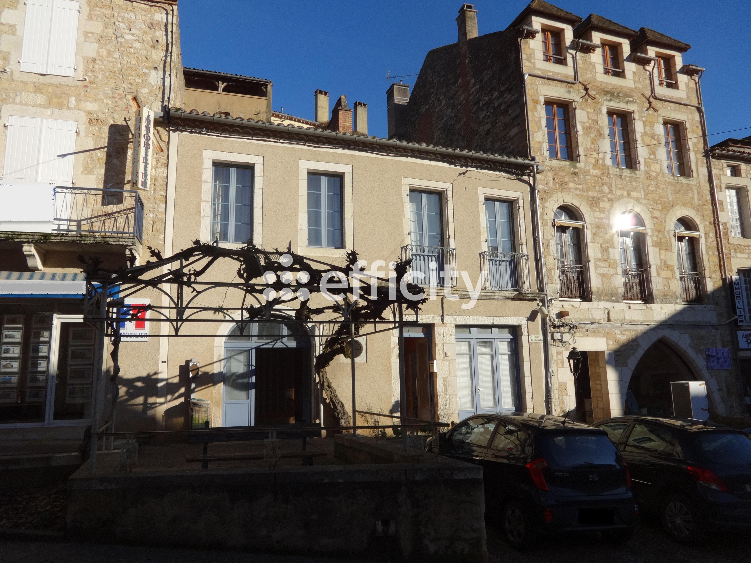 maison 7 pièces - 180m2 à Puy-l'Évêque (46700)