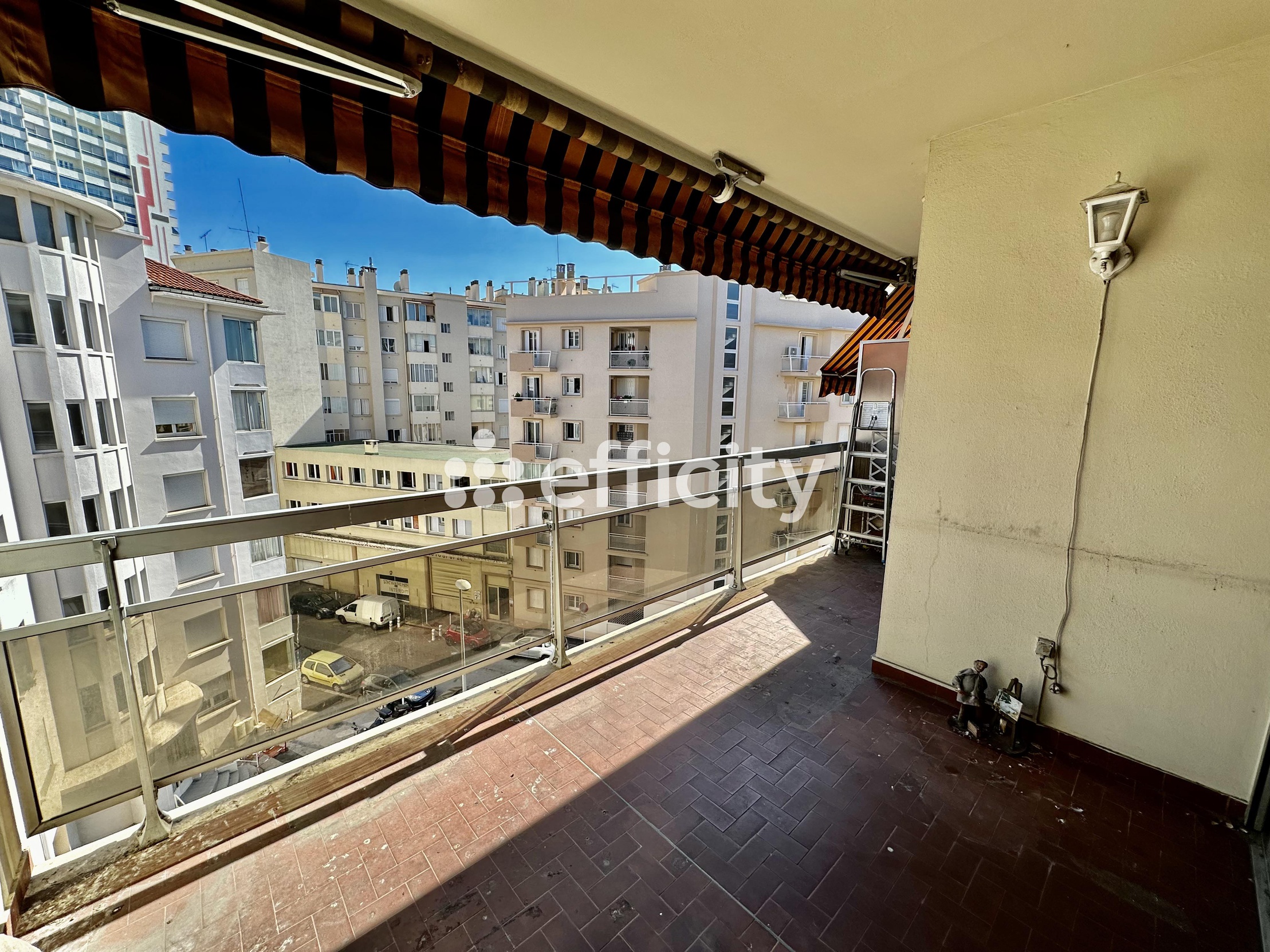appartement 3 pièces - 67m2 à Toulon (83200)