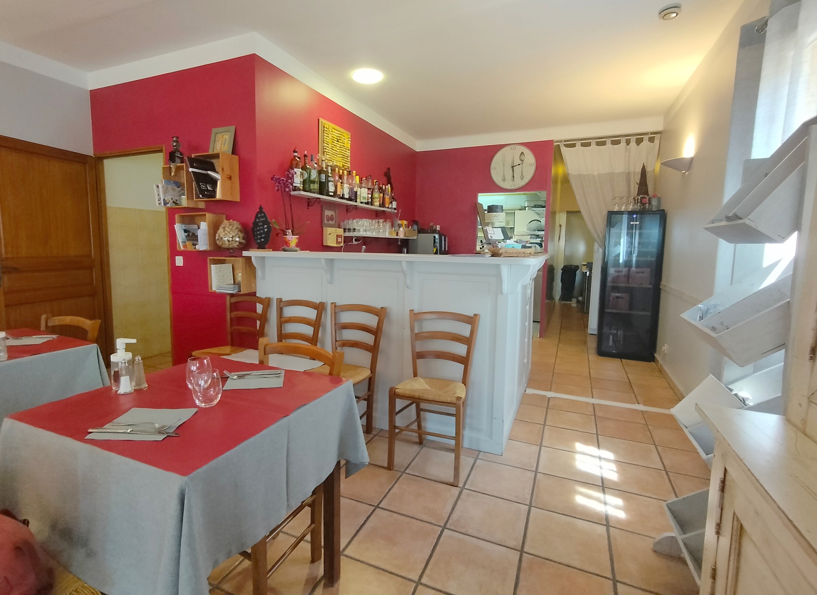 local-commercial 3 pièces - 119m2 à Aix-en-Provence (84120)