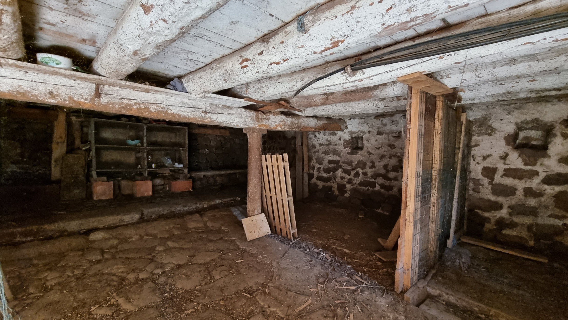 maison 2 pièces - 80m2 à La Fage-Saint-Julien (48200)