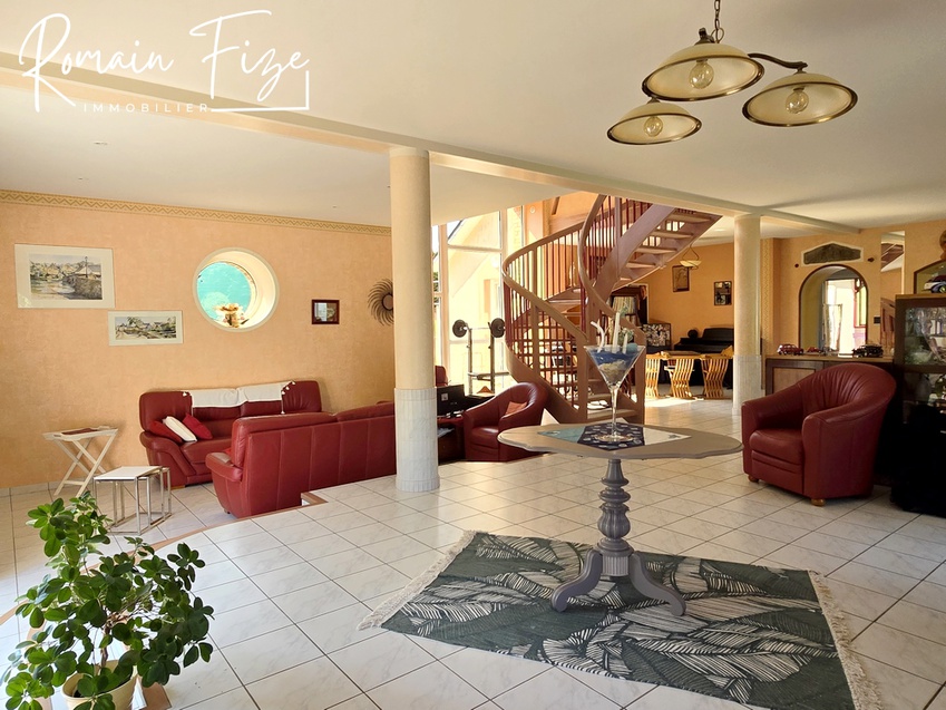 Achat immobilier Maison 7 pièces  300m2 à La Chapelle-Janson (35133) - Photo n°9