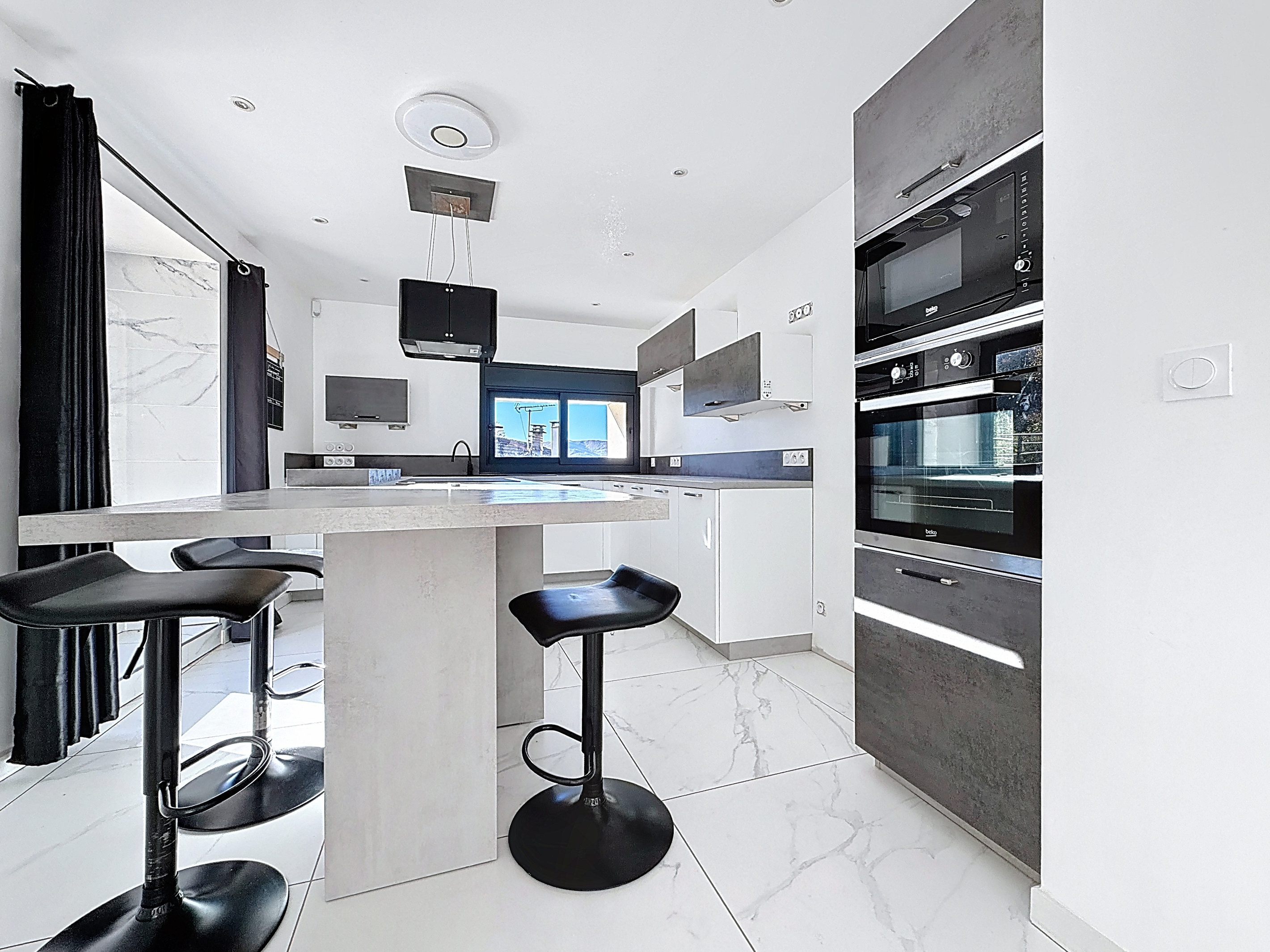 Achat immobilier Maison 6 pièces  195m2 à Saint-Quentin-sur-Isère (38210) - Photo n°5