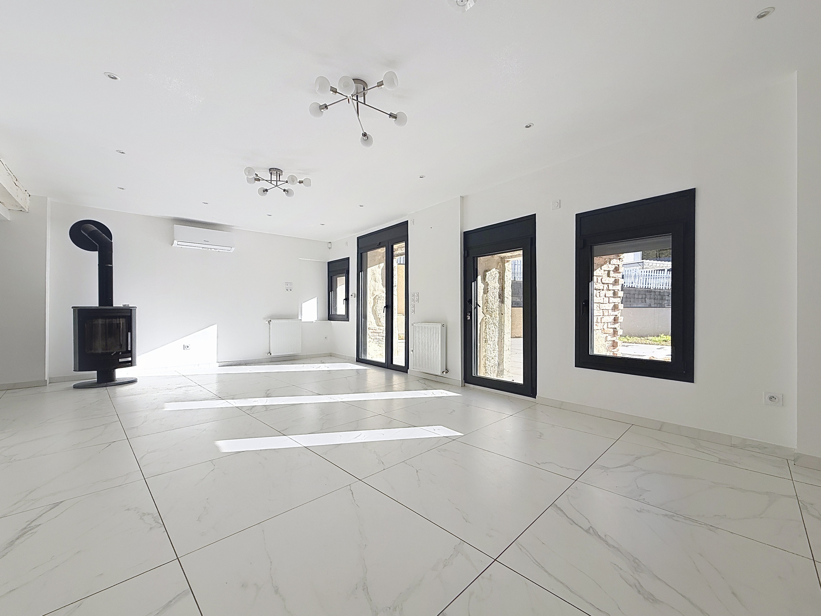 Achat immobilier Maison 6 pièces  195m2 à Saint-Quentin-sur-Isère (38210) - Photo n°6