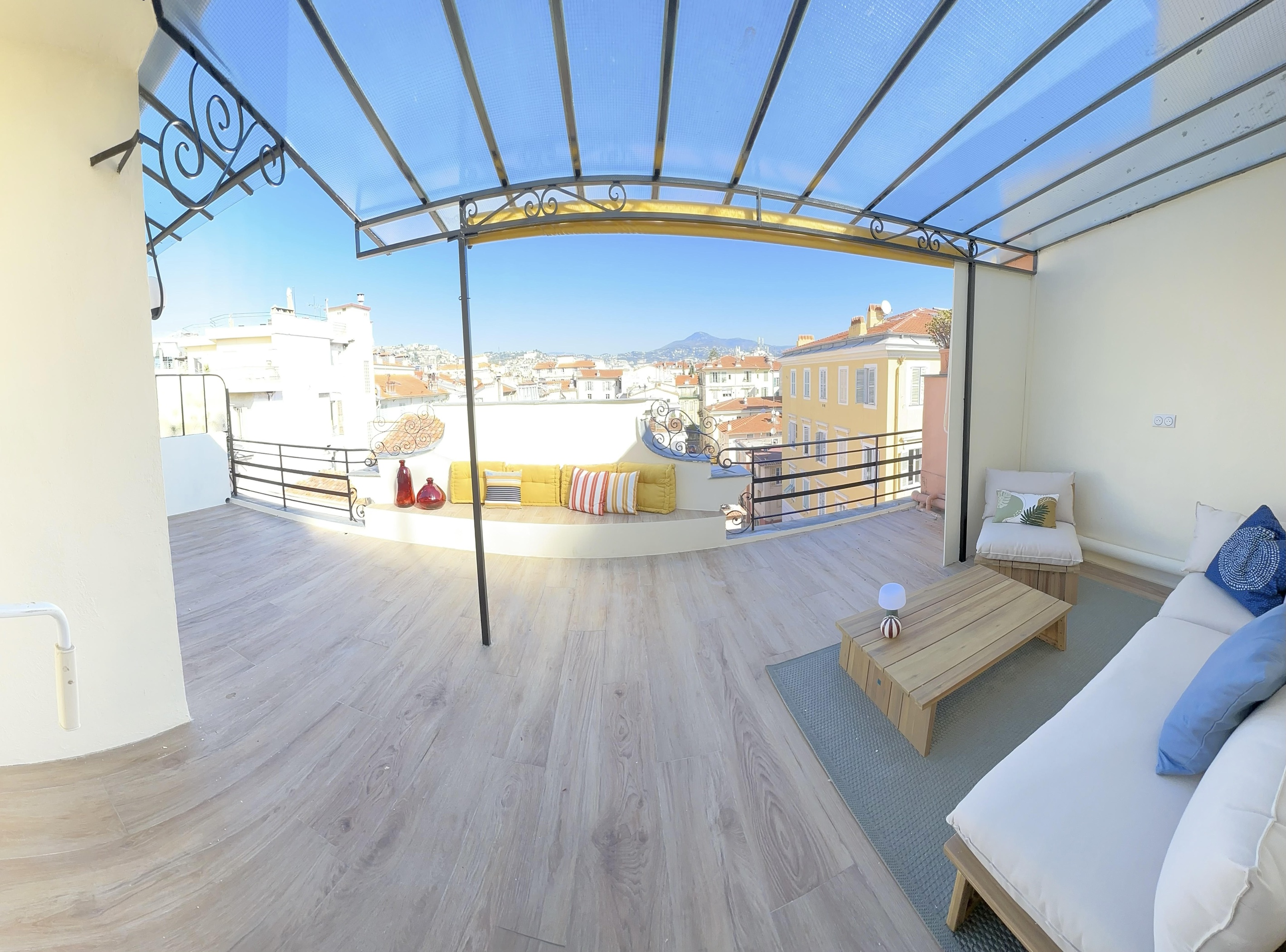appartement 3 pièces - 92m2 à Nice (06000)