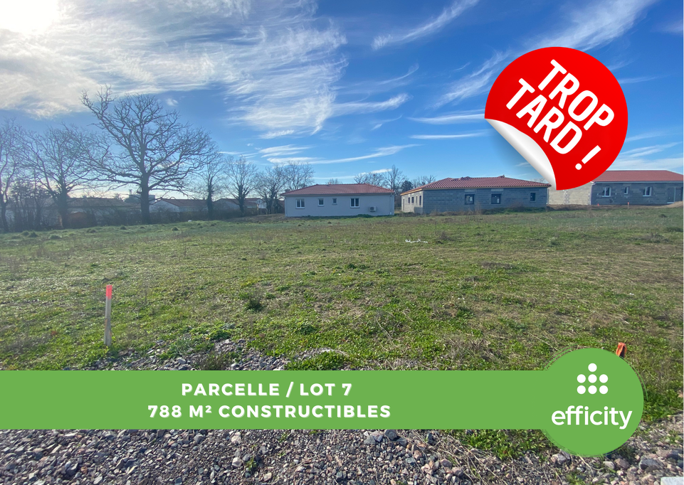 terrain  - 788m2 à Chambéon (42110)