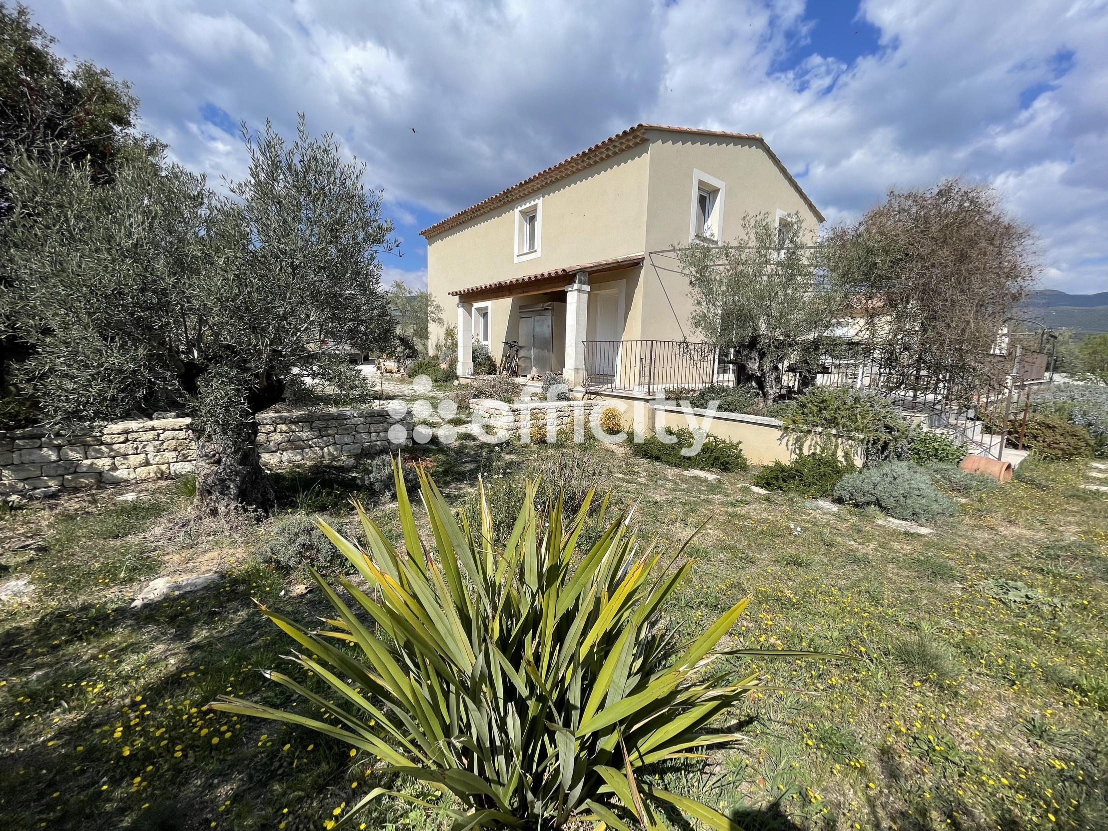 maison 11 pièces - 240,0m2 à Villars (84400)