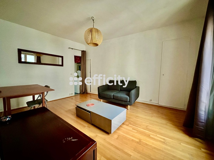 appartement 2 pièces - 38m2 à Paris (75010)