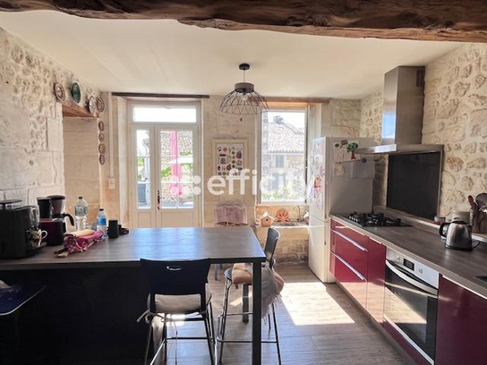 Achat immobilier Maison 6 pièces  196m2 à Mirambeau (17150) - Photo n°7