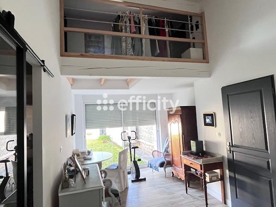 Achat immobilier Maison 6 pièces  196m2 à Mirambeau (17150) - Photo n°9