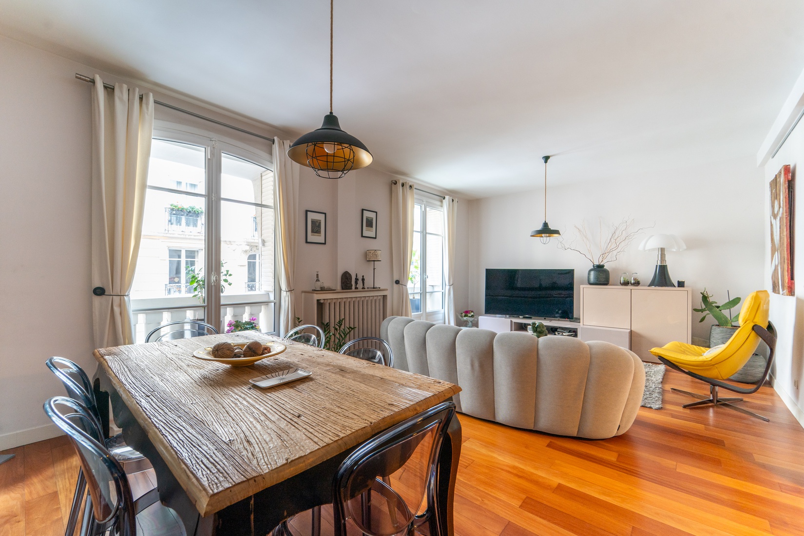 appartement 4 pièces - 95m2 à Paris (75016)