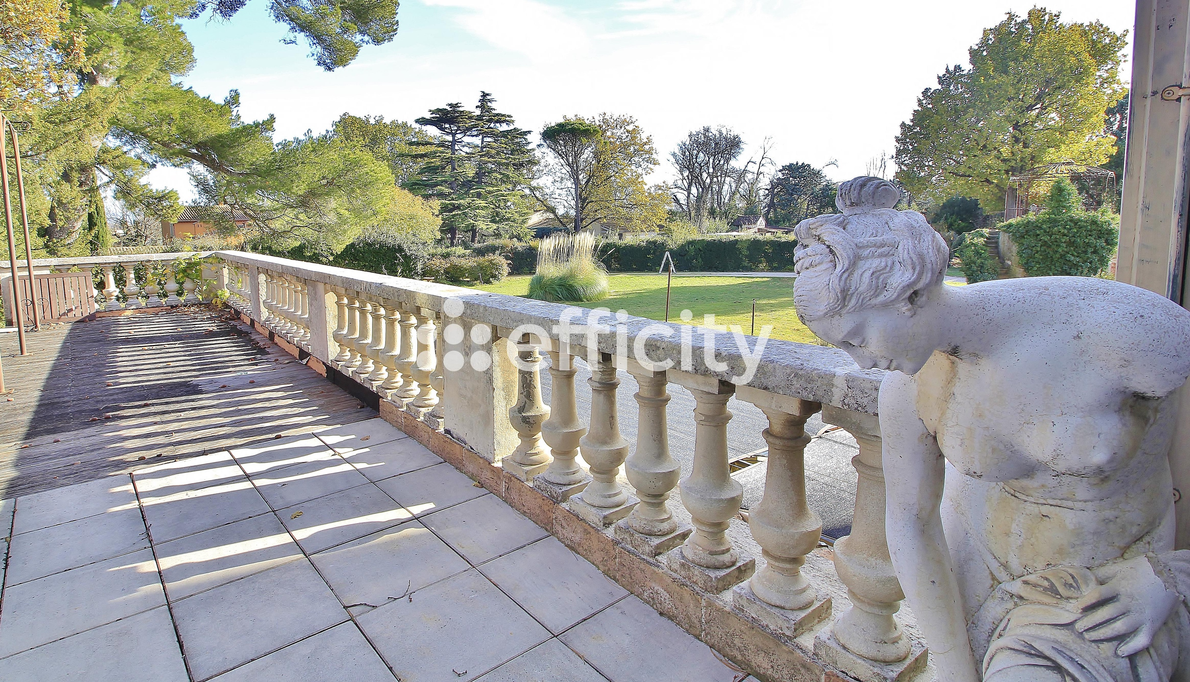 Achat immobilier Maison 33 pièces  1000m2 à Entraigues-sur-la-Sorgue (84320) - Photo n°7