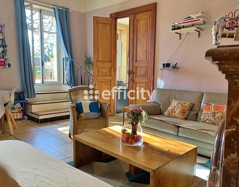 Achat immobilier Maison 33 pièces  1000m2 à Entraigues-sur-la-Sorgue (84320) - Photo n°8