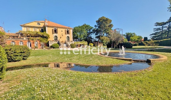 maison 33 pièces - 1000,0m2 à Entraigues-sur-la-Sorgue (84320)