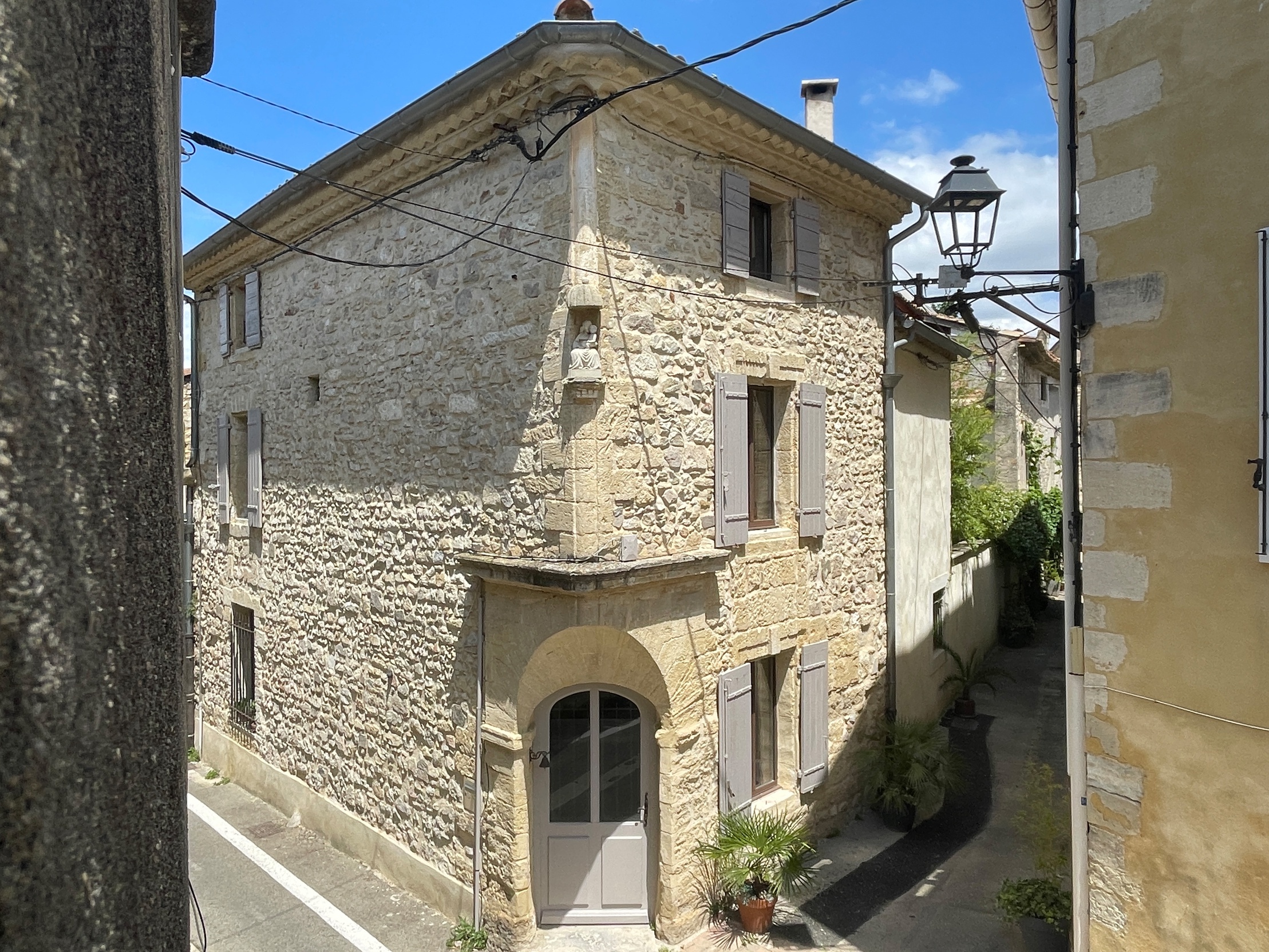 maison 5 pièces - 165m2 à Rochefort-du-Gard (30650)