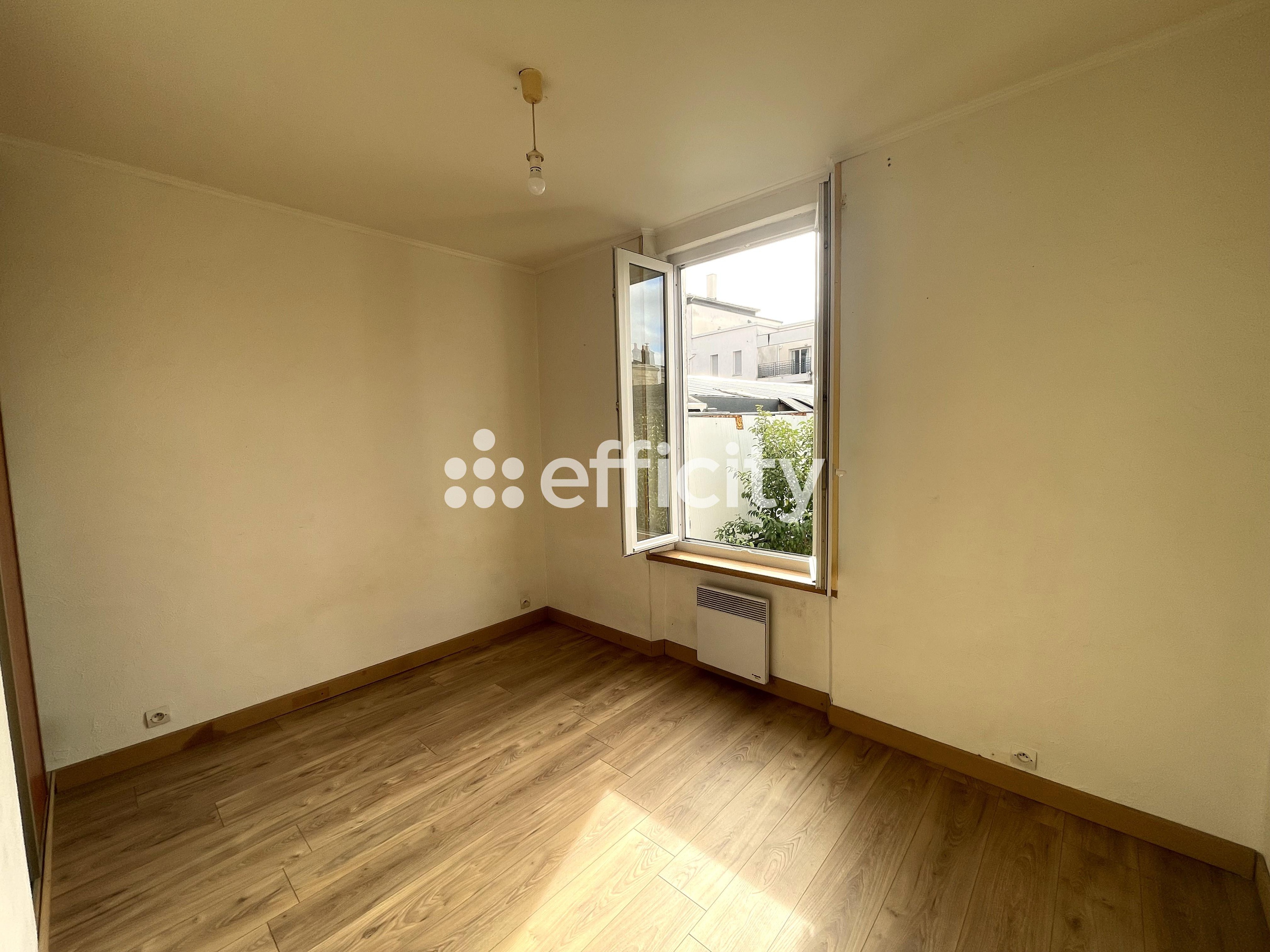 Achat immobilier Immeuble 8 pièces  180m2 à Bordeaux (33300) - Photo n°11