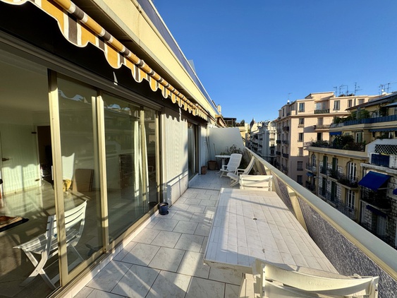appartement 3 pièces - 78m2 à Nice (06000)