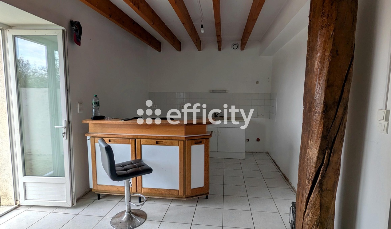 immeuble 12 pièces - 304m2 à Claix (16440)