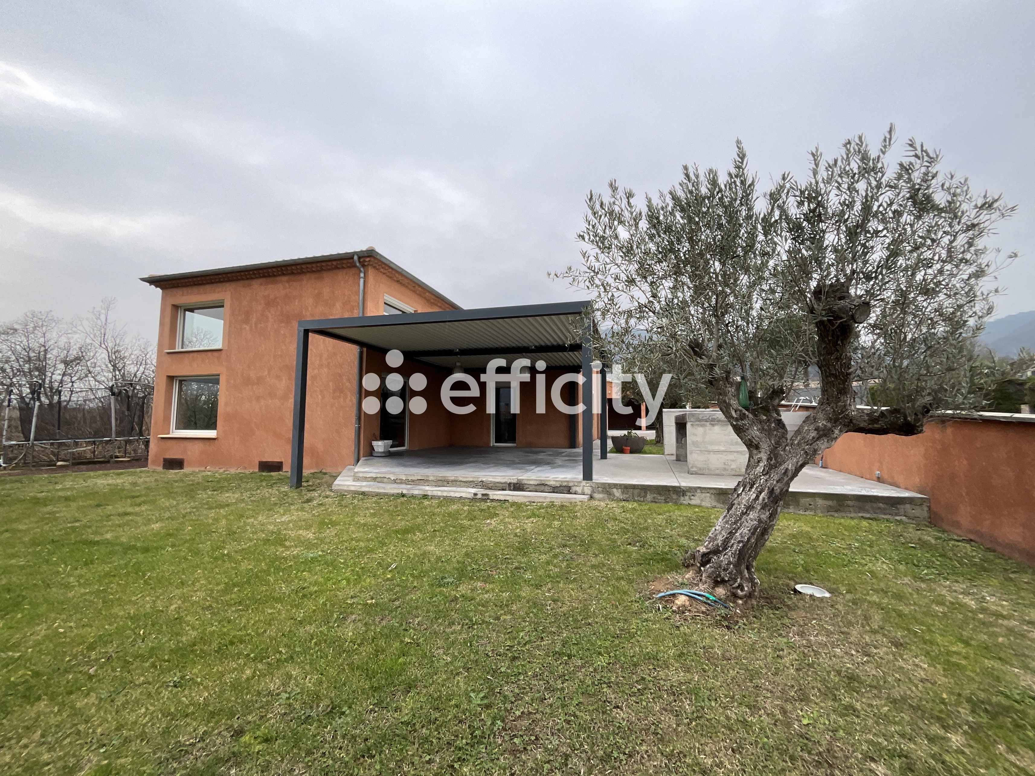 Achat immobilier Maison 6 pièces  180m2 à Saint-Julien-en-Saint-Alban (07000) - Photo n°5