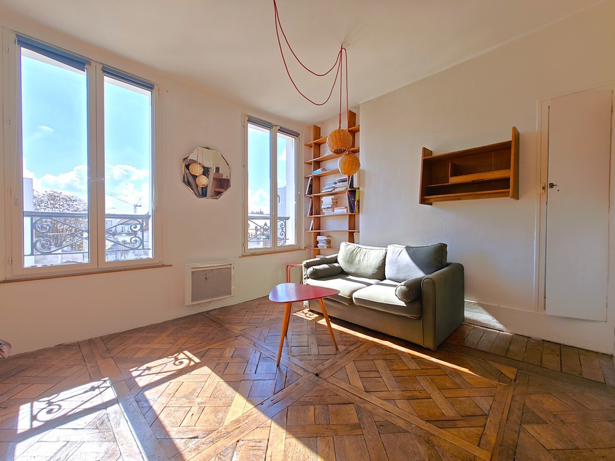 appartement 1 pièces - 35m2 à Paris (75018)