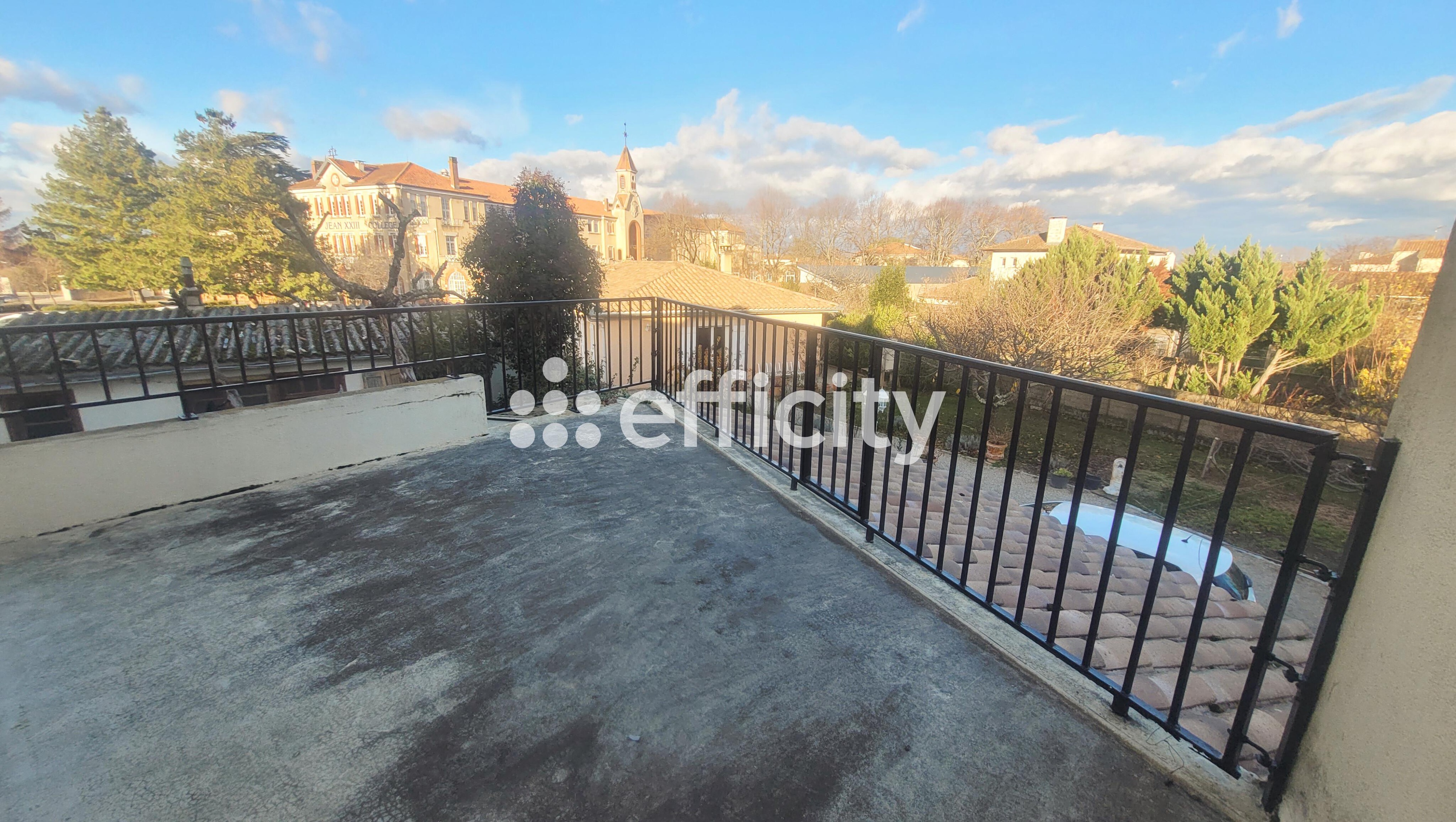 Achat immobilier Immeuble 7 pièces  250m2 à Pamiers (09100) - Photo n°1