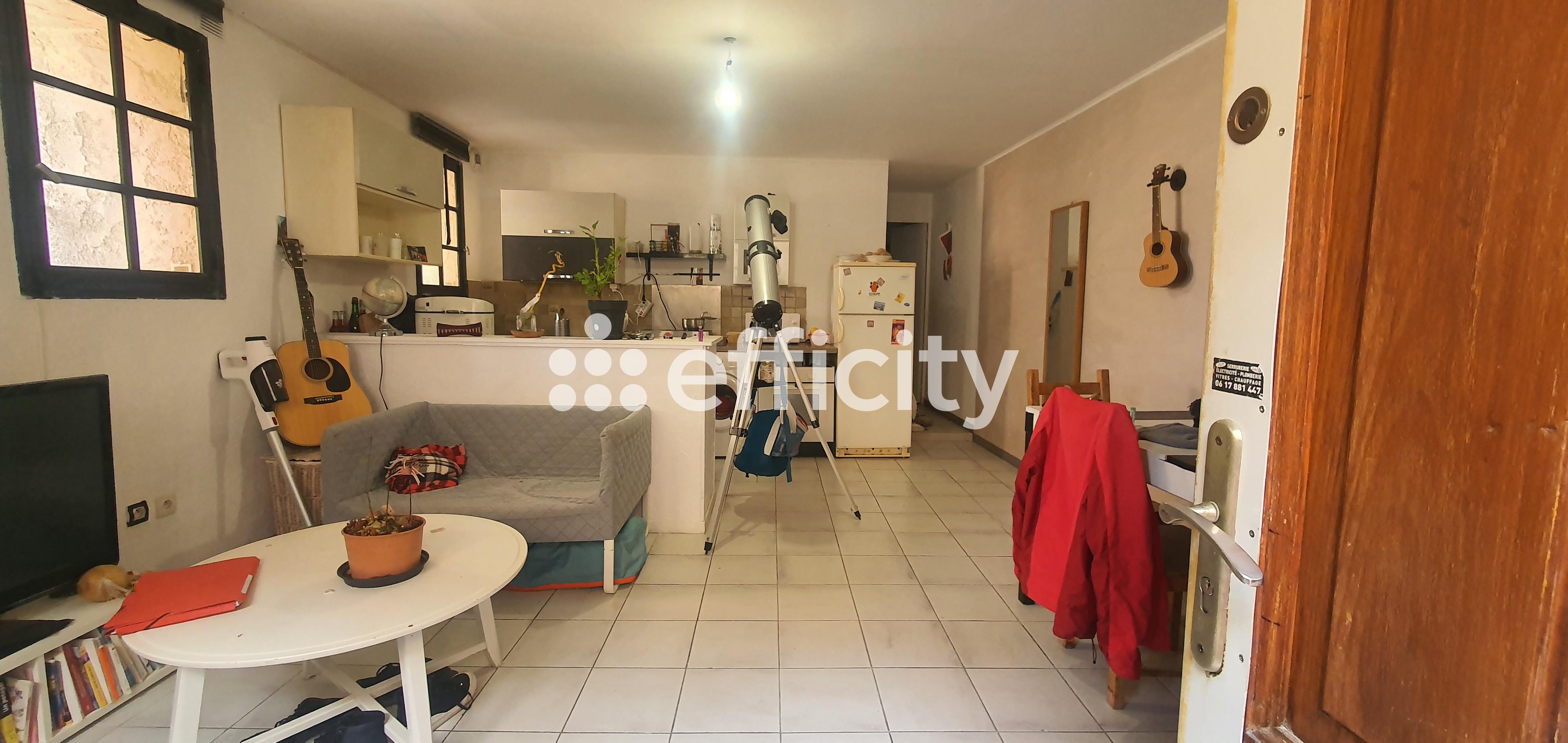 Achat immobilier Appartement 2 pièces  45m2 à Roquevaire (13360) - Photo n°1