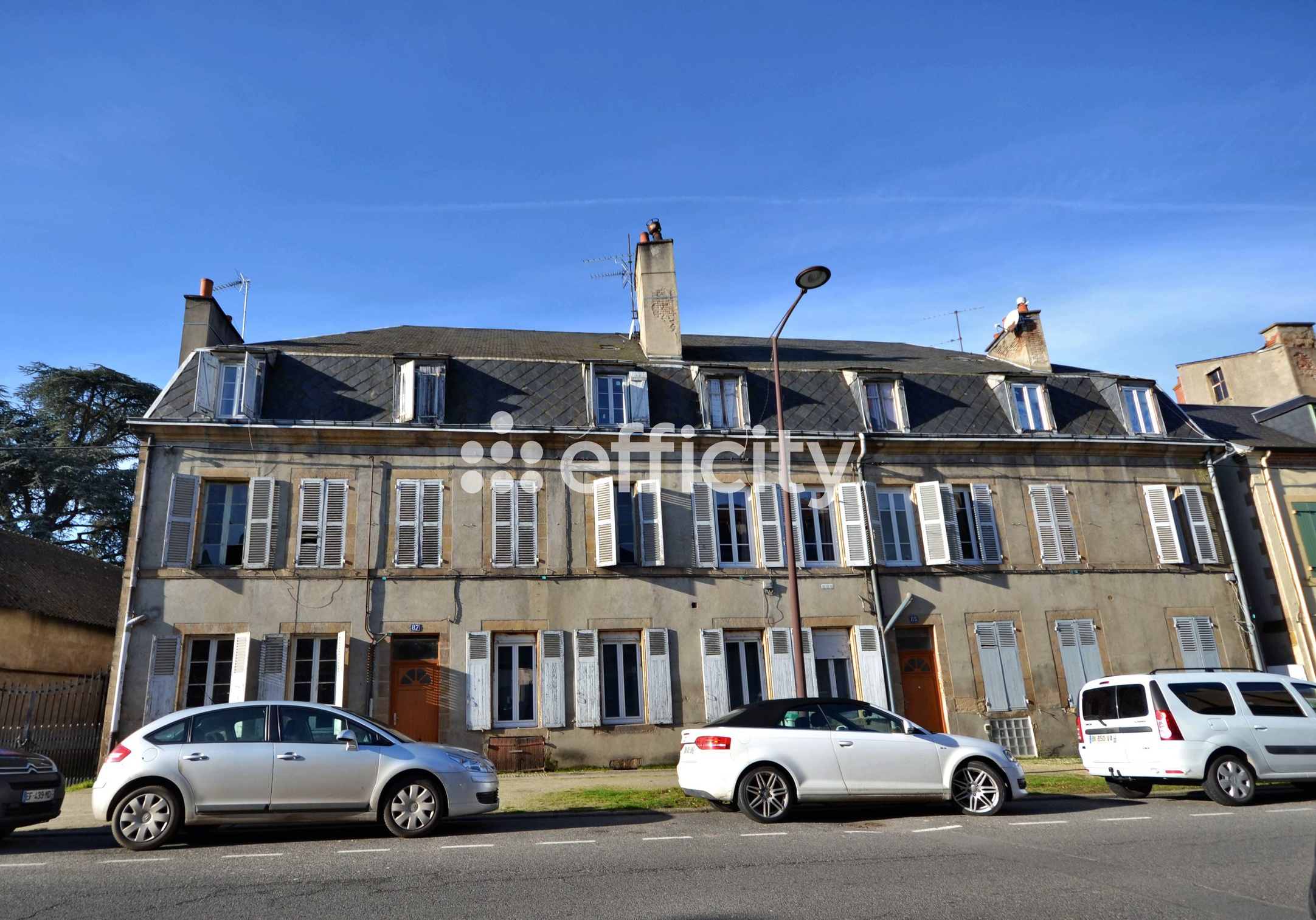 immeuble 11 pièces - 310m2 à Moulins (03000)