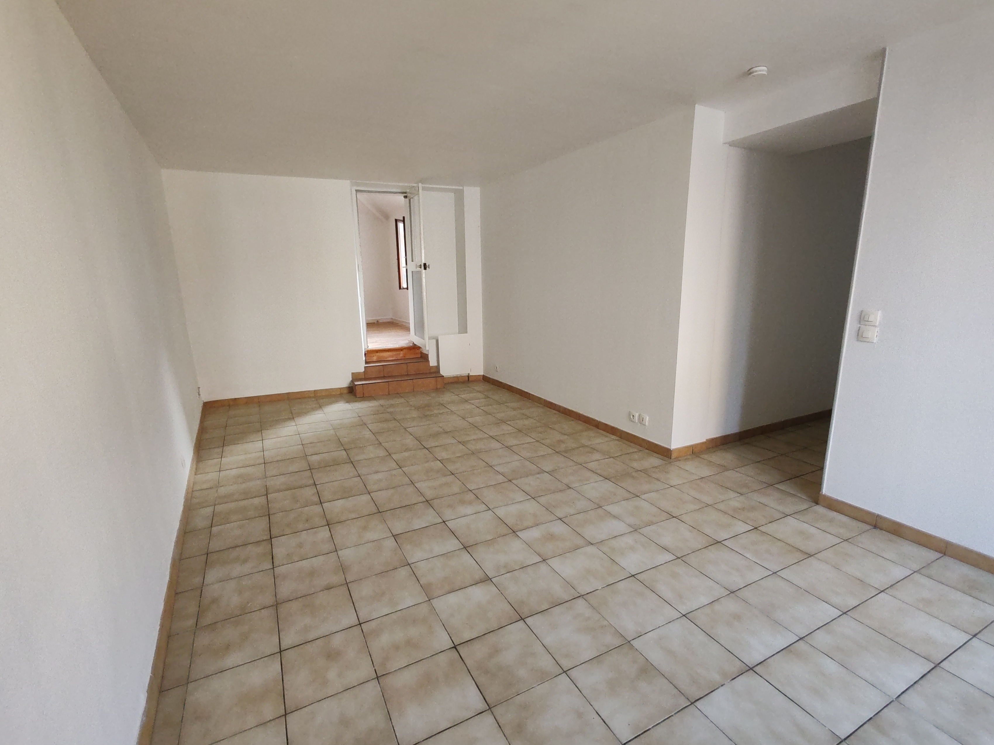 Achat appartement 54 m2 Bruyères-le-Châtel (91680), 3 pièces